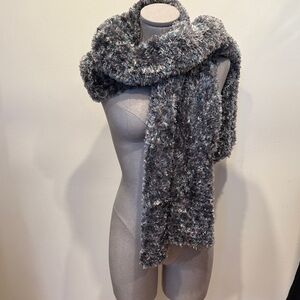 Cozy Gray Textured Scarf